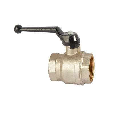 Válvula de esfera de latão feminina de 1/2&quot; com alça de aço