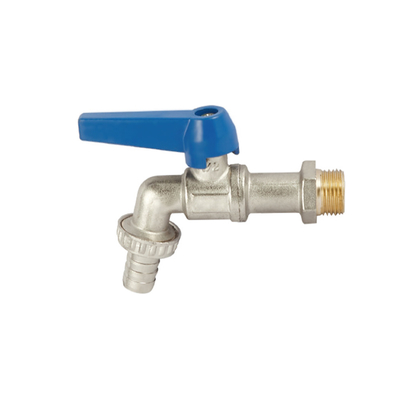 A plataforma de bronze do Bibcock da mangueira do punho azul montou a resistência de corrosão alta