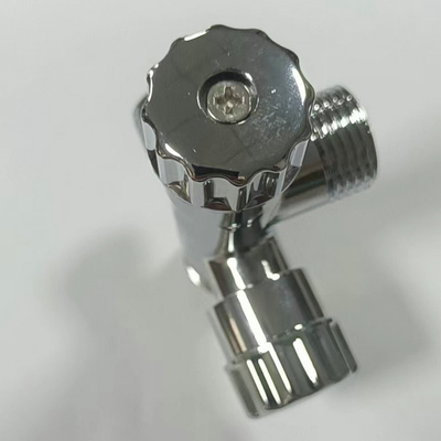 A válvula de ângulo de bronze fria de venda quente Chrome da água 1/2inch dos encaixes do banheiro chapeou